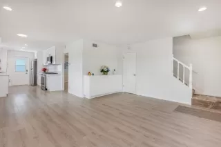 Photo #2: 219099632DA Listing