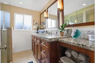 Photo #5: 219101805DA Listing