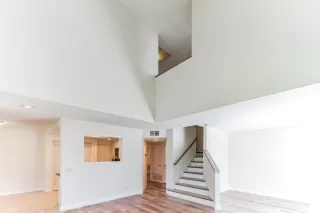 Photo #5: 219111354DA Listing 