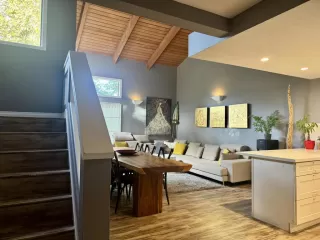 Photo #3: 219136487DA Listing 