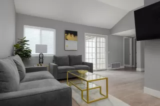 Photo #3: 219145694DA Listing 