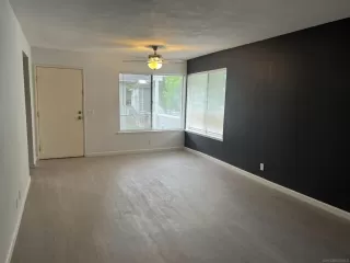 Photo #4: 220023897SD Listing