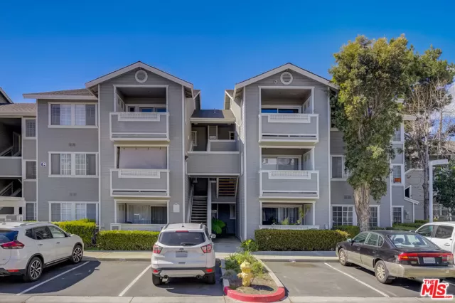 MLS: 22131003 Condo For Sale