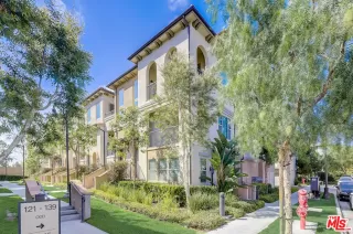 Photo #6: 22165079 Listing 