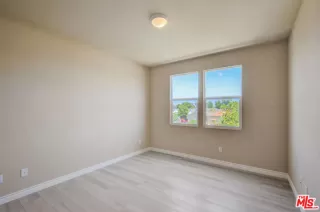 Photo #6: 22170327 Listing 