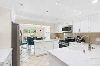 Photo #6: 222004627 Listing 