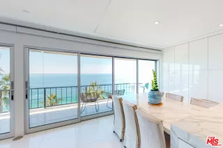 Photo #6: 22211027 Listing 