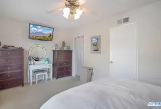 Photo #5: 22213838 Listing