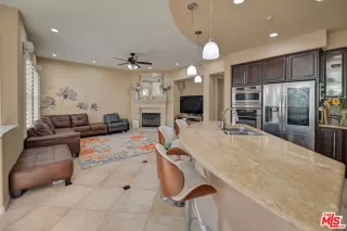 Photo #3: 22221833 Listing 