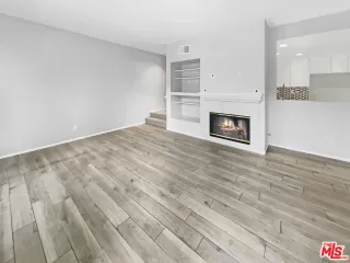 Photo #3: 22228171 Listing 