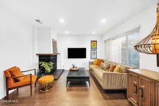 Photo #1: 223004488 Listing 