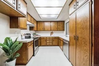 Photo #6: 230004228SD Listing 