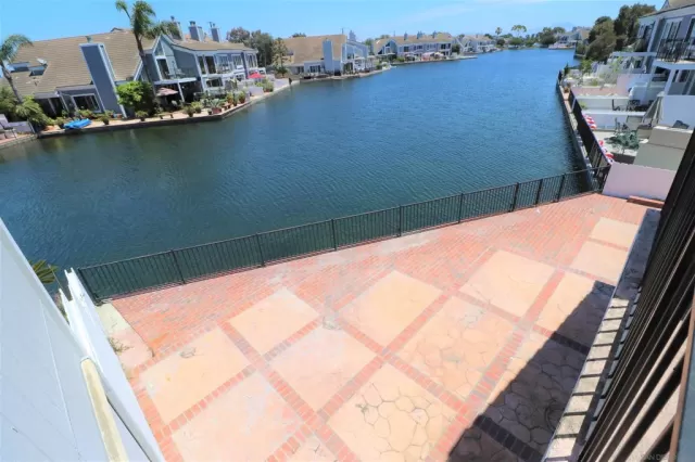 MLS: 230010299SD Condo For Sale