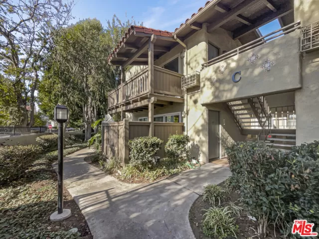 MLS: 23248901 Condo For Sale