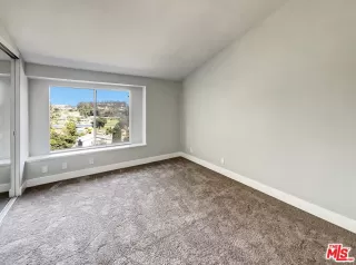 Photo #4: 23258209 Listing 