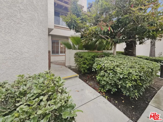 MLS: 23276557 Condo For Sale