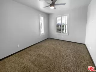 Photo #4: 23294693 Listing