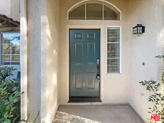 Photo #6: 23316305 Listing