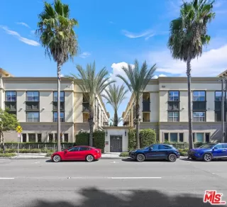 Photo #1: 23323071 Listing