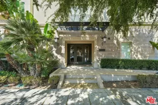 Photo #2: 23323071 Listing