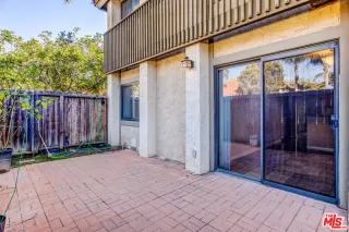 Photo #3: 23329105 Listing 