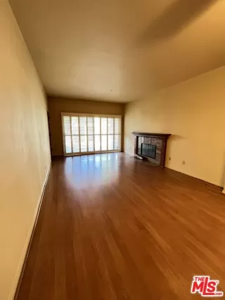 Photo #4: 23333073 Listing 