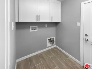 Photo #4: 23335543 Listing