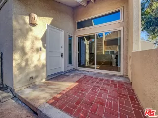 Photo #5: 23340181 Listing 