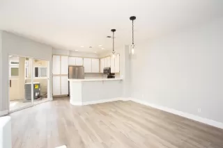 Photo #6: 240006553SD Listing 