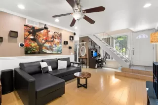 Photo #3: 240006579SD Listing