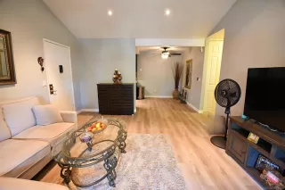 Photo #5: 240014540SD Listing 