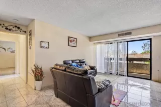 Photo #4: 240014805SD Listing 