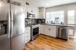 Photo #4: 240018923SD Listing 