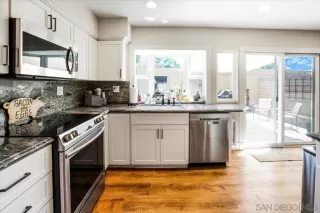 Photo #5: 240018923SD Listing 