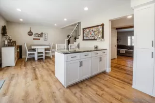 Photo #6: 240018923SD Listing 