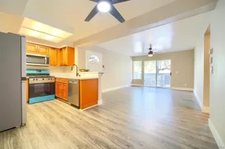 Photo #3: 240024805SD Listing 