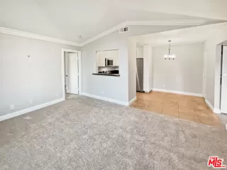 Photo #2: 24344823 Listing 