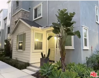 Photo #2: 24347865 Listing