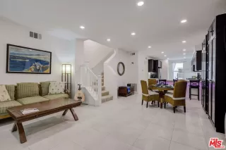 Photo #1: 24357753 Listing