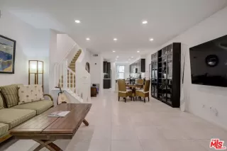 Photo #2: 24357753 Listing