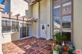 Photo #2: 24358699 Listing 