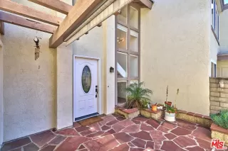 Photo #3: 24358699 Listing 