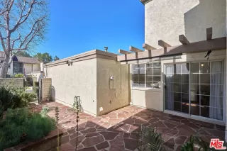 Photo #4: 24358699 Listing 