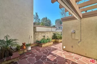 Photo #5: 24358699 Listing 