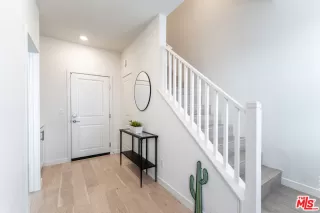 Photo #6: 24364175 Listing 