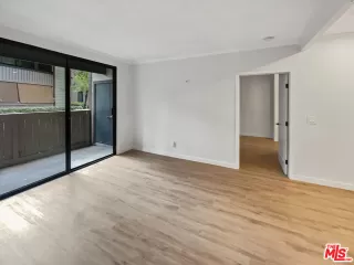 Photo #5: 24364817 Listing 