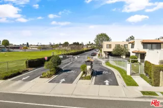 Photo #1: 24376451 Listing