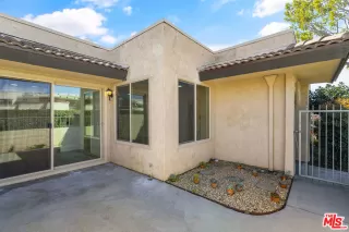 Photo #5: 24376451 Listing