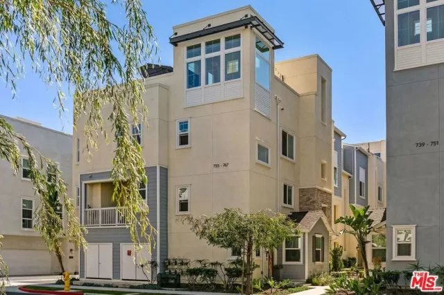 MLS: 24385897 Condo For Sale