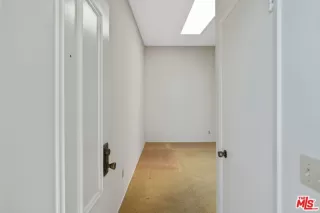 Photo #1: 24423215 Listing 